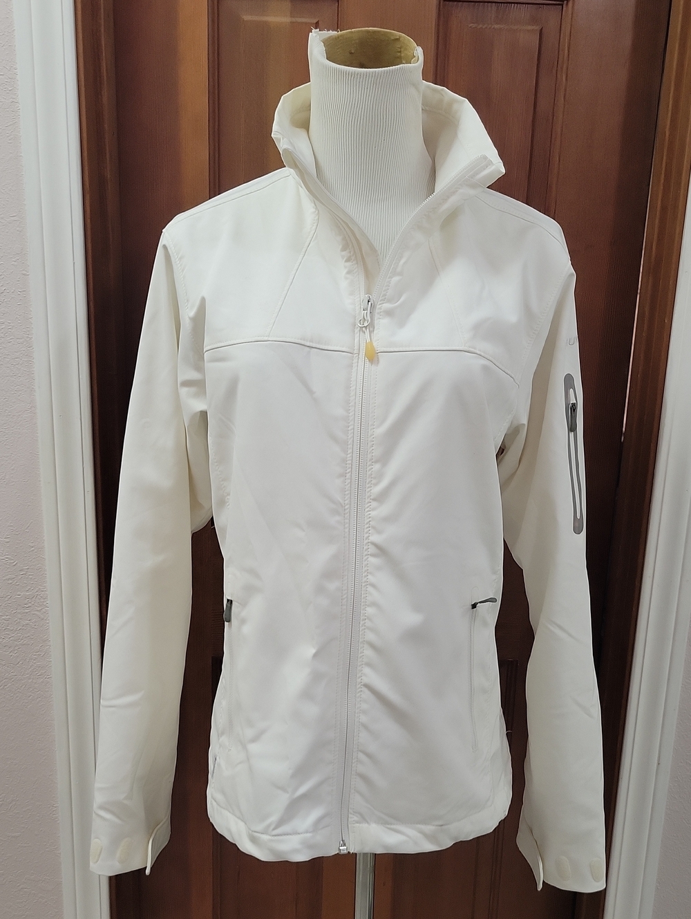 Columbia Titanium Women’s Cream Utility Light Jacket